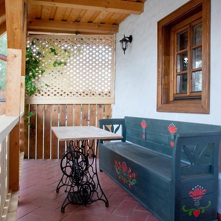 Pepi Vendeghaz - Casa De Oaspeti Pepi Joseni  Bagian luar foto