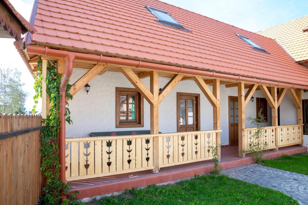 Pepi Vendeghaz - Casa De Oaspeti Pepi Joseni  Bagian luar foto