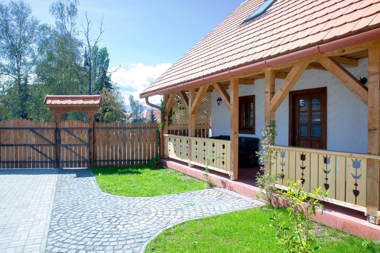 Pepi Vendeghaz - Casa De Oaspeti Pepi Joseni  Bagian luar foto